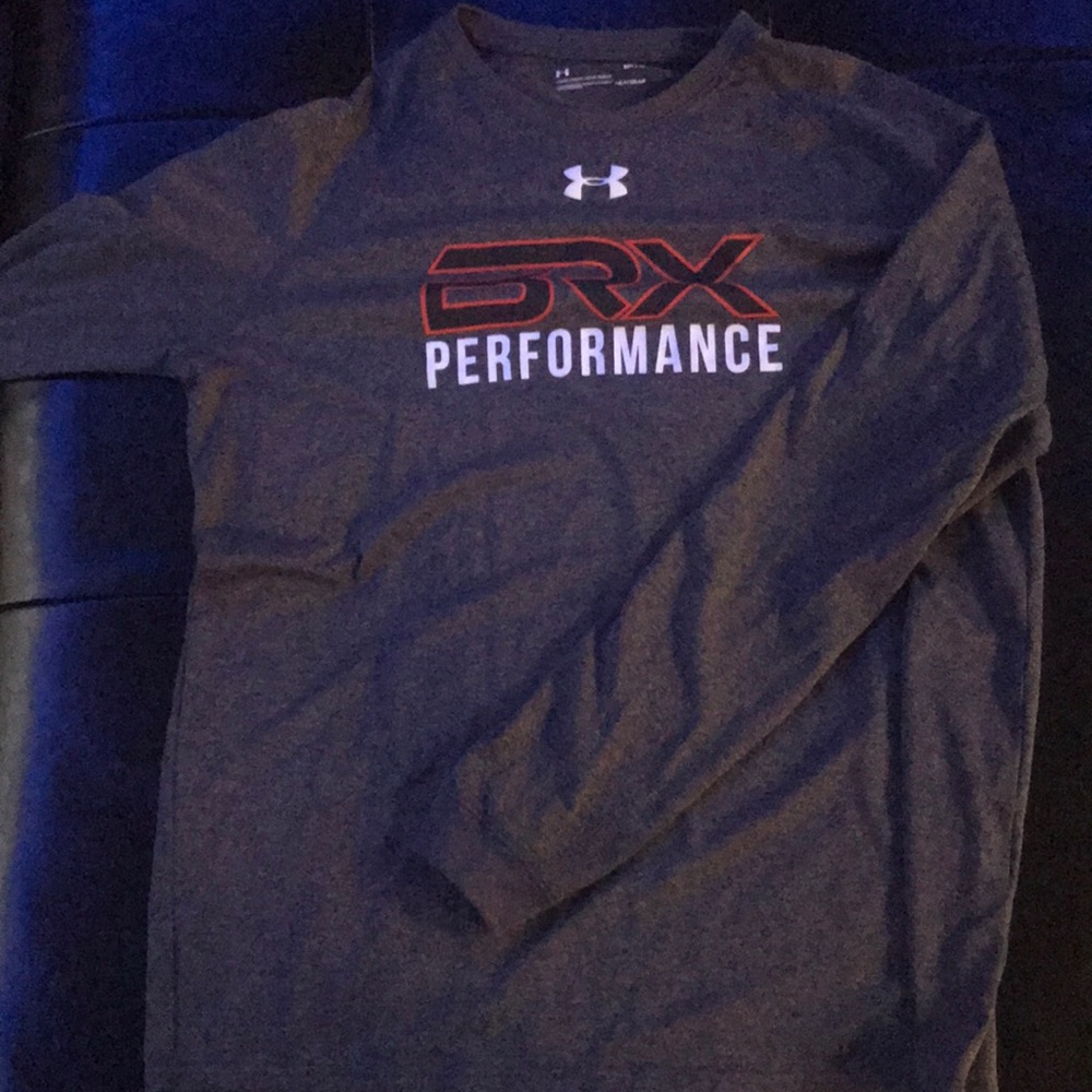 Under Armour long sleeve dry fit